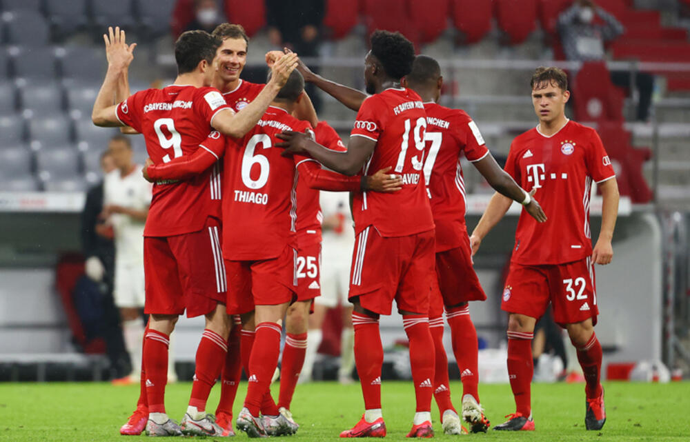 鎌田が一時同点弾演出も2連覇目指すバイエルンが3年連続の決勝進出 Dfbポカール 超ワールドサッカー