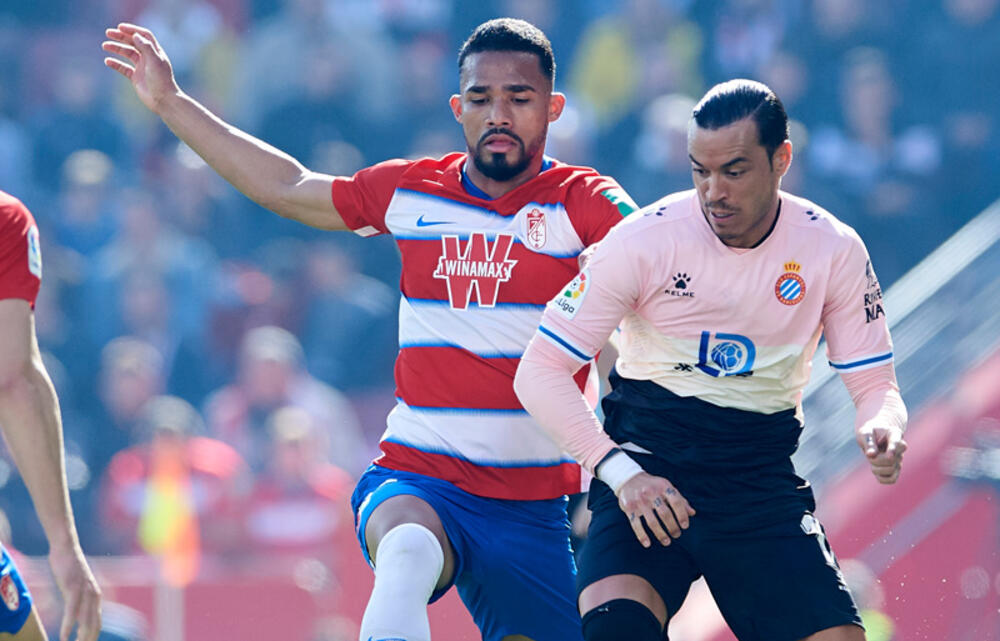 シティのベネズエラ代表mfエレーラがグラナダに引き続きレンタル 超ワールドサッカー