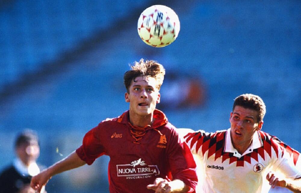 今日は何の日 9月4日は ローマの王子様 トッティがプロ初ゴールを挙げる 1994年 超ワールドサッカー
