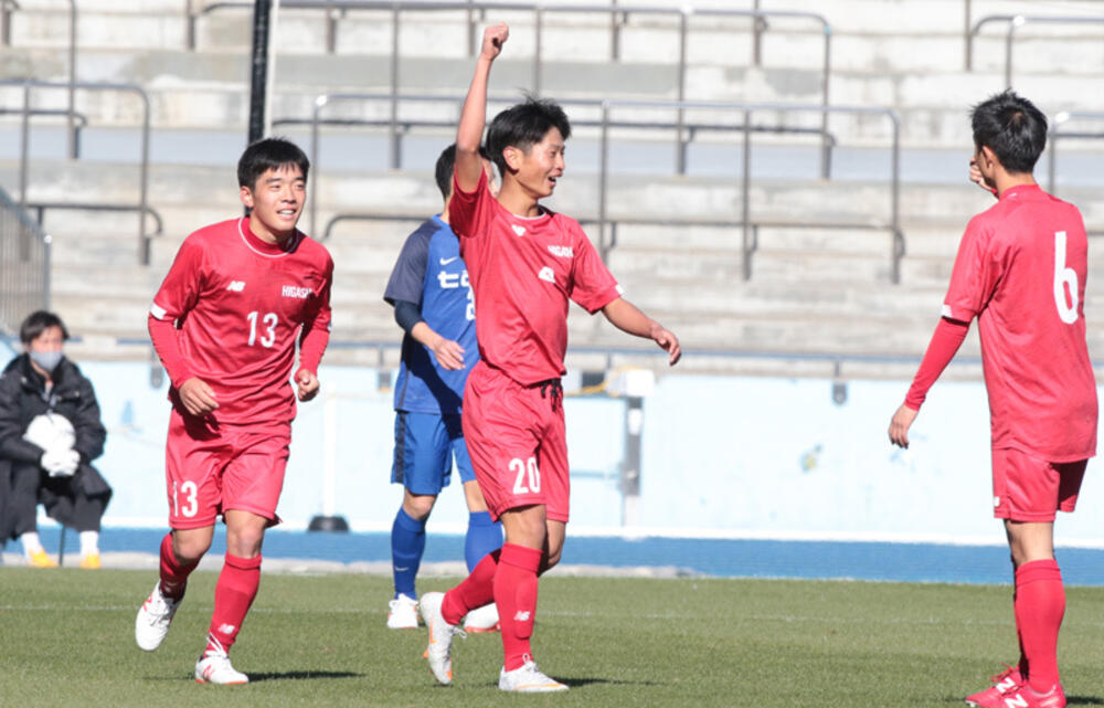 強豪同士の一戦は 日高駿佑の2ゴールで東福岡が桐蔭学園を下し2回戦進出 高校サッカー選手権 超ワールドサッカー