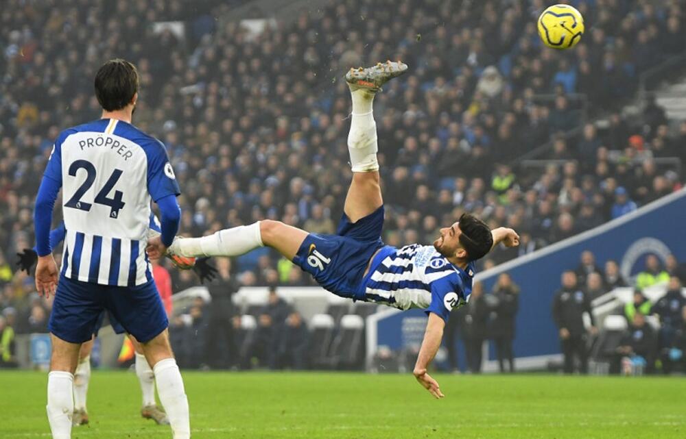 スカッとゴール 元旦からいきなり出たオーバーヘッド 超ワールドサッカー