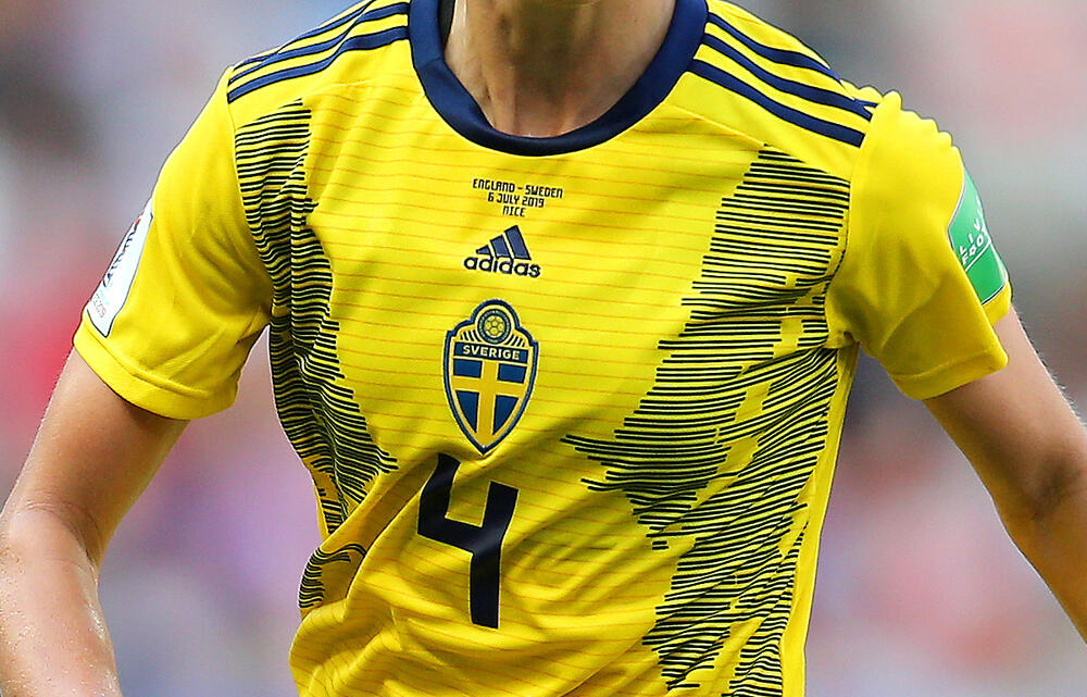 スウェーデン代表が東京オリンピックで着用する ユニクロ のユニフォームに海外も注目 日本を代表する会社 超ワールドサッカー