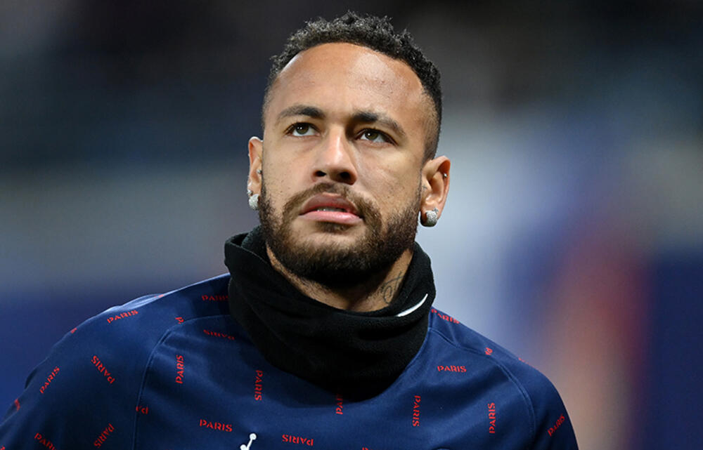 ネイマール重傷か 左足首をひどく捻って負傷交代 松葉杖姿も確認 超ワールドサッカー