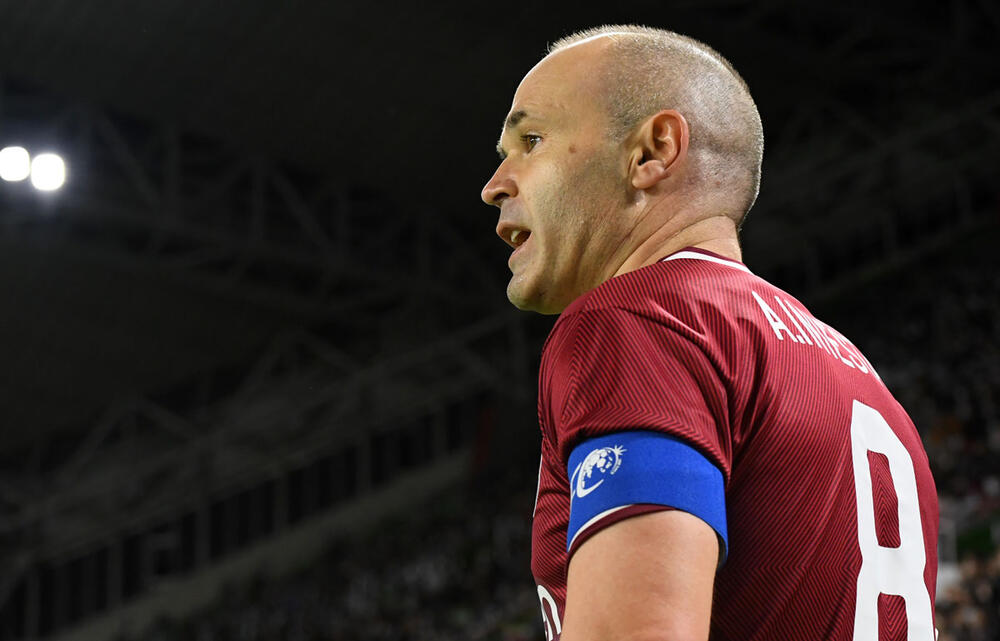 一生忘れられない イニエスタとの対戦にfc東京のスペイン人コーチが感無量 偉大な選手 超ワールドサッカー