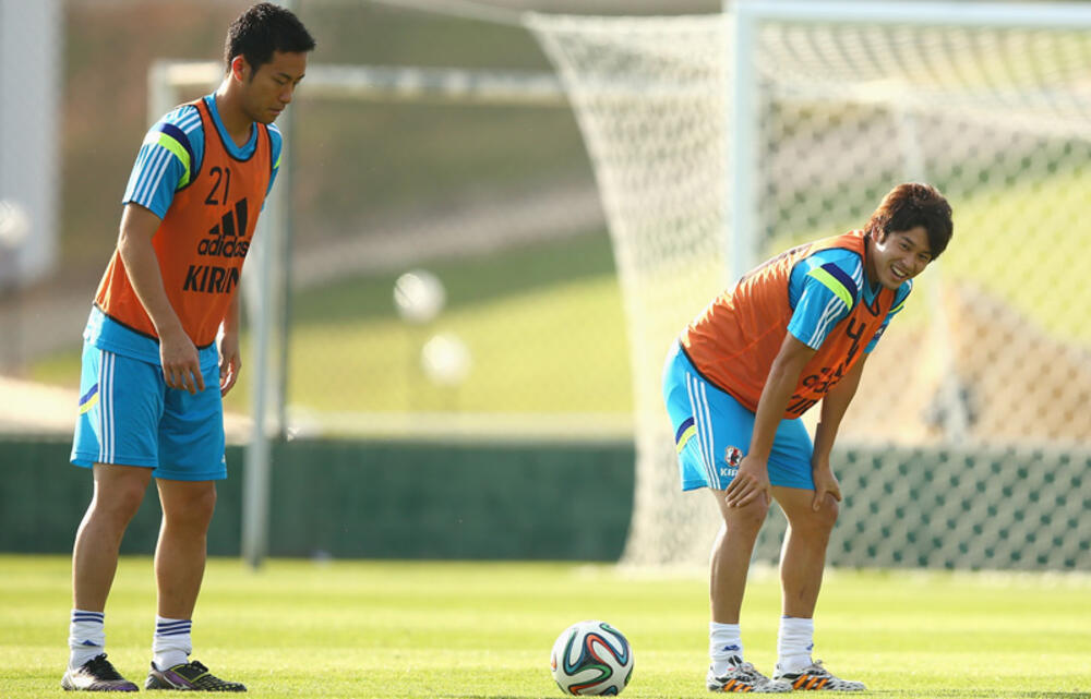 吉田麻也のシャルケ入りは9年前からの 運命 内田篤人との2ショットに本人も エモい 超ワールドサッカー