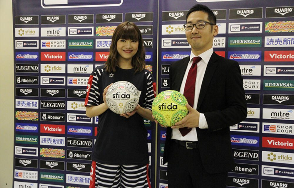 元akb48 宮澤佐江さんがfリーグスポンサーのスポーツブランド Sfida のイメージガールに就任 超ワールドサッカー