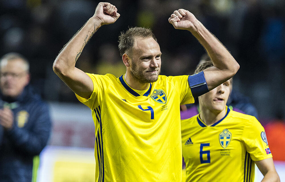 長期離脱イブラの快記録がストップ 代表主将dfがイブラの11連覇阻止でスウェーデン年間最優秀選手賞獲得 超ワールドサッカー