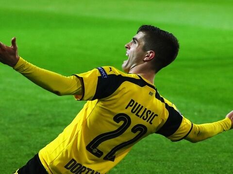 ドルトムントのスター候補生が再び王者行き バイエルンobが警告 超ワールドサッカー