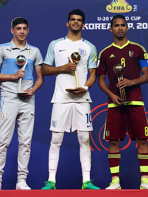 大会mvpはイングランド代表fwソランケ 得点王はイタリア代表fwオルソリーニ U w杯 超ワールドサッカー