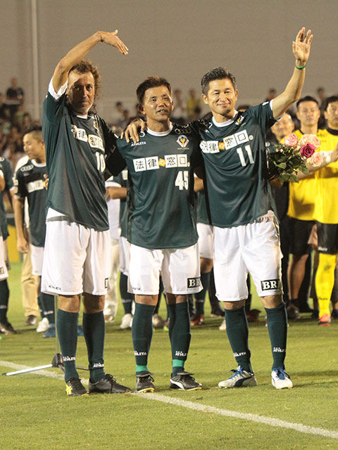主役永井が合計3得点でverdy Legendsを勝利に導く キングカズ ラモスと豪華過ぎる共演 永井秀樹 引退試合 超ワールドサッカー