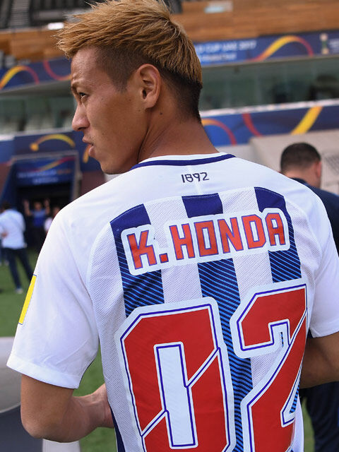 パチューカfw本田圭佑が 我が道を突き進む とツイート Non Violence から表彰 超ワールドサッカー