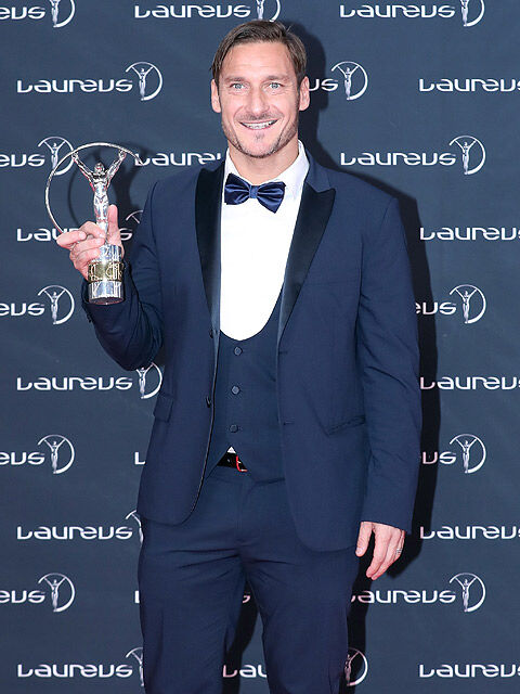 トッティがローレウス世界スポーツ賞偉業達成賞を受賞 超ワールドサッカー