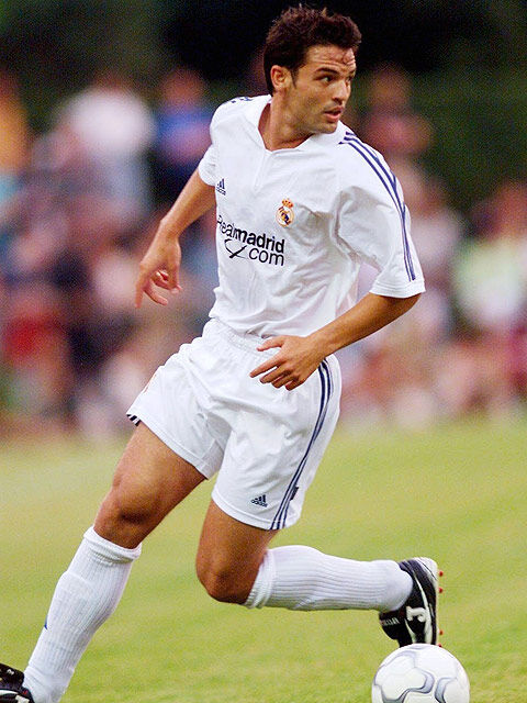 今日の誕生日は誰だ 4月5日はリーガアンバサダー務めるラウールの相棒 超ワールドサッカー