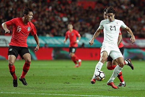 ファン ウィジョ チョン ウヨン弾で韓国がウルグアイ撃破 ほぼベスメンのウルグアイはタバレス体制再スタートを勝利で飾れず 国際親善試合 超ワールドサッカー