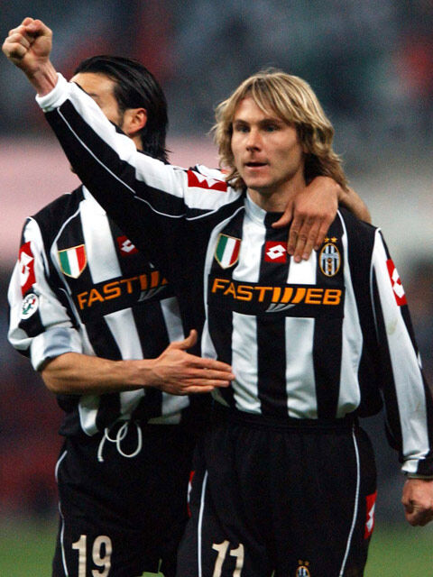 今日の誕生日は誰だ 8月30日は バロンドールまで上り詰めた チェコの大砲 のバースデー 超ワールドサッカー