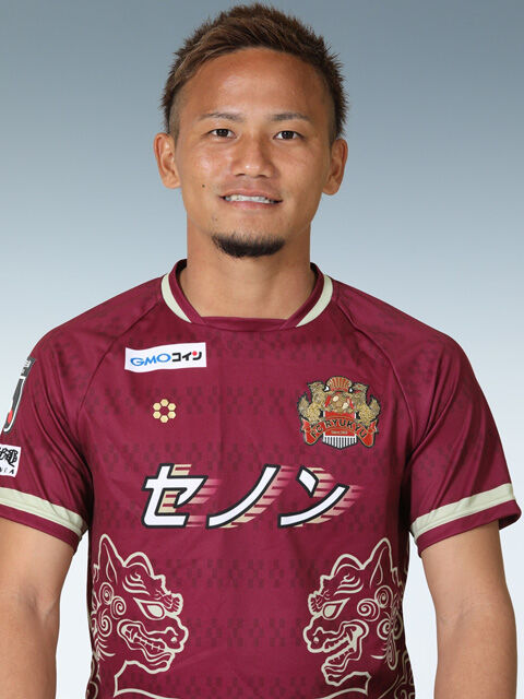 岡山 琉球からdf徳元悠平を完全移籍で獲得 超ワールドサッカー