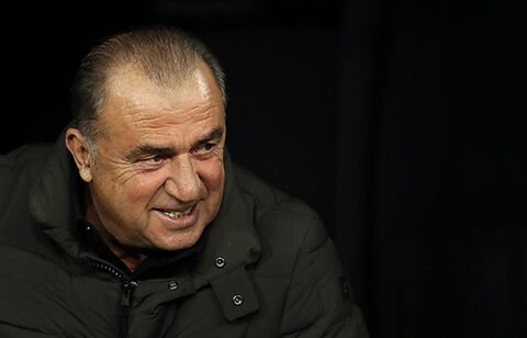 66歳のガラタサライ指揮官 新型コロナからの回復を報告 超ワールドサッカー