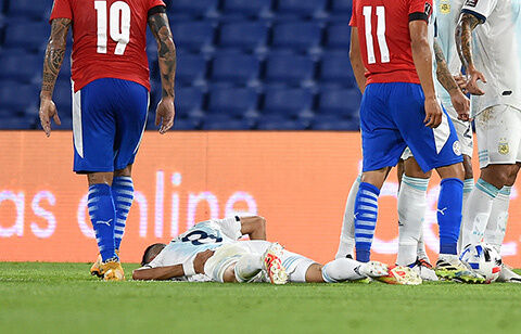 アルゼンチン代表パラシオスが腰椎横突起骨折 パラグアイ戦先発も前半途中に交代 超ワールドサッカー