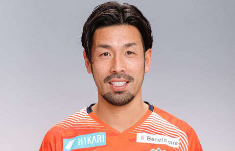 愛媛で現役引退のmf渡邊一仁が母校の済美高校でサッカー部指導に 超ワールドサッカー