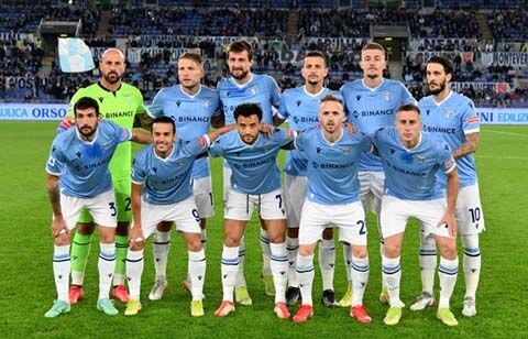 3年ぶりに胸スポンサーがついたラツィオ ユニフォームデザインのファン投票を実施 超ワールドサッカー