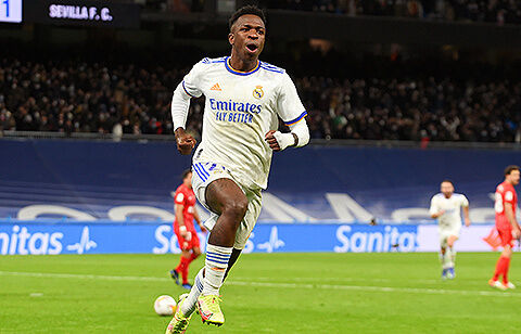 ヴィニシウスのゴラッソで土壇場逆転の首位マドリーがセビージャ撃破でリーグ4連勝 ラ リーガ 超ワールドサッカー