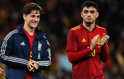 ピャニッチがペドリとガビを称賛 特別な選手になる 超ワールドサッカー