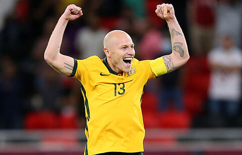 セルティックがボスの教え子 豪代表mfアーロン ムーイを獲得 ドイツ人dfも獲得 超ワールドサッカー