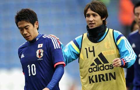 手術成功の香川真司を日本代表でも共闘した細貝萌がお見舞い ありがとうハジくん 超ワールドサッカー