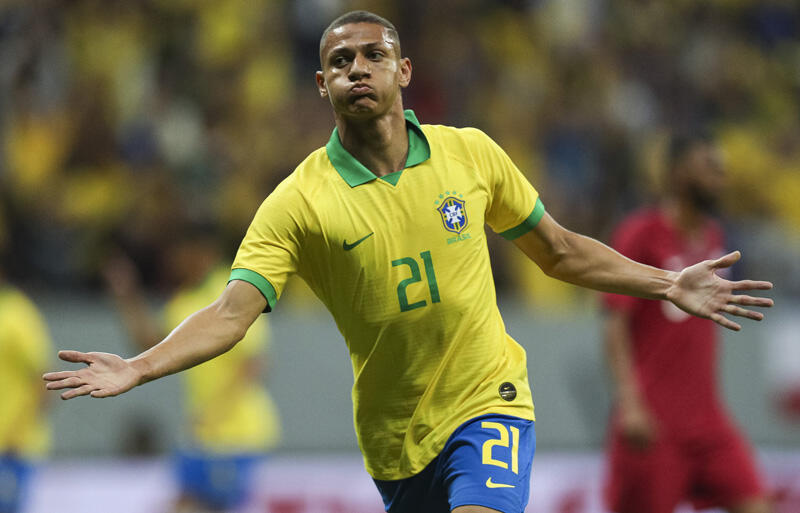 ブラジル代表リシャルリソン おたふくかぜ発症でチームから隔離 超ワールドサッカー