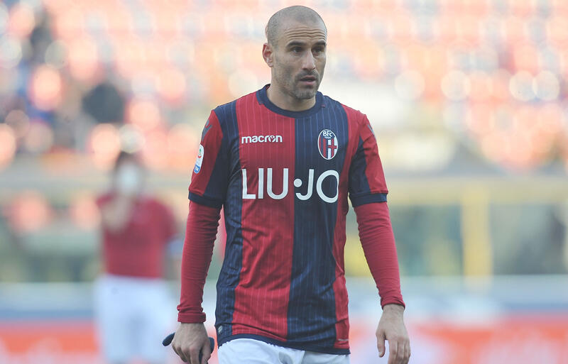 37歳パラシオがボローニャと1年契約延長 超ワールドサッカー