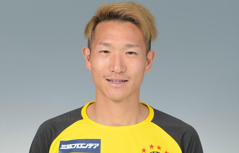 鹿島 柏からmf小泉慶を完全移籍で獲得 伝統あるクラブに加入でき嬉しい 超ワールドサッカー