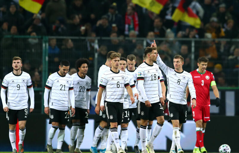 クロース2発にノイアーpkストップのドイツが4発快勝で13大会連続13度目の本選出場 ユーロ予選 超ワールドサッカー