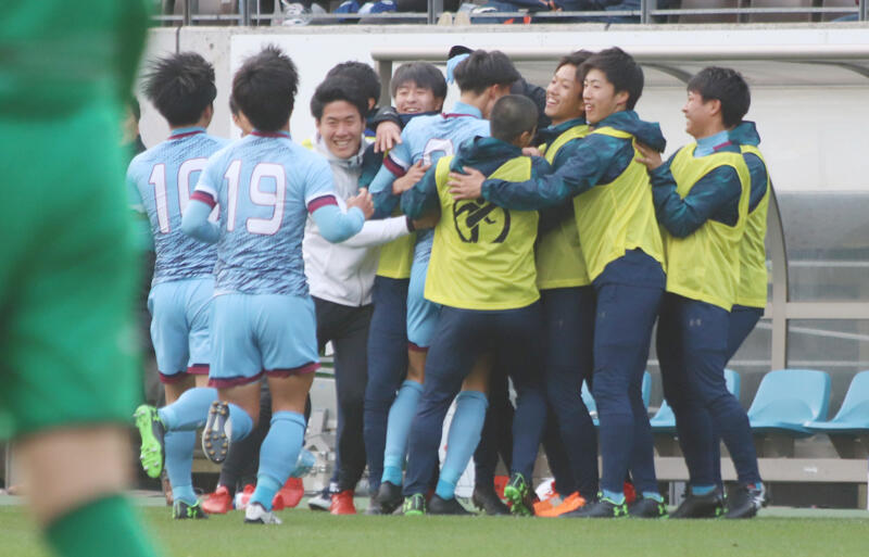 松本国際が和歌山工業を下す 小林弾で改名後初の選手権勝利 高校サッカー選手権 超ワールドサッカー