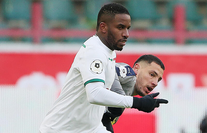 ロコモティフ モスクワがペルー代表fwファルファンの退団を発表 超ワールドサッカー