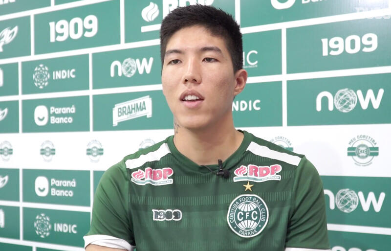 日本でプレーしたい 歳のブラジル人 カズ 横浜fc キング カズ との意外な関係 超ワールドサッカー