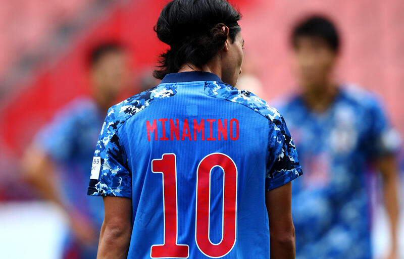 日本代表背番号が発表 10 は引き続き南野拓実 鈴木武蔵が 11 を背負う 超ワールドサッカー