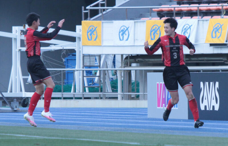 矢板中央が2年連続準決勝へ 堅守も冴えて富山第一に2 0勝利 高校サッカー選手権 超ワールドサッカー