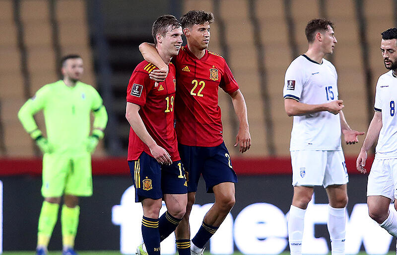 ダニ オルモの2戦連発弾などでコソボを下したスペインが2連勝 カタールw杯欧州予選 超ワールドサッカー