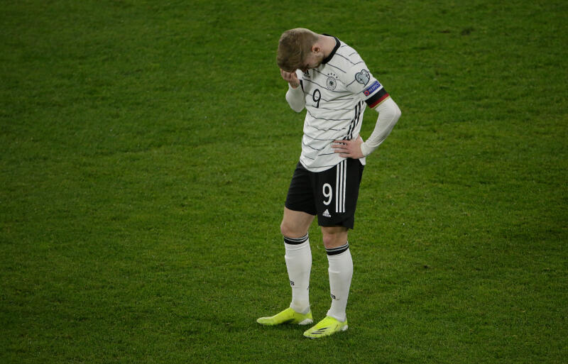 これは痛恨 ドイツ代表ヴェルナーが勝ち越しのゴールデンチャンスでまさかの空振り 超ワールドサッカー