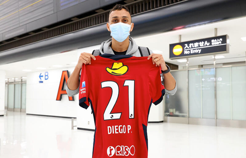 OUTLET SALE- 訳あり品など大放出 鹿島アントラーズ 2021 ピトゥカ選手 背番号21 2XL 3RDユニフォーム ウェア