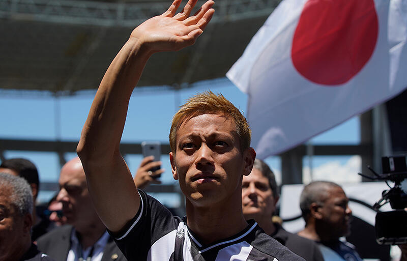 本田圭佑が自ら起点のカウンターからアゼルバイジャン初得点 8カ国目のゴールに 超ワールドサッカー