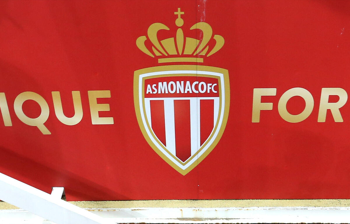モナコが新エンブレムを発表 色がわずかに変化 超ワールドサッカー