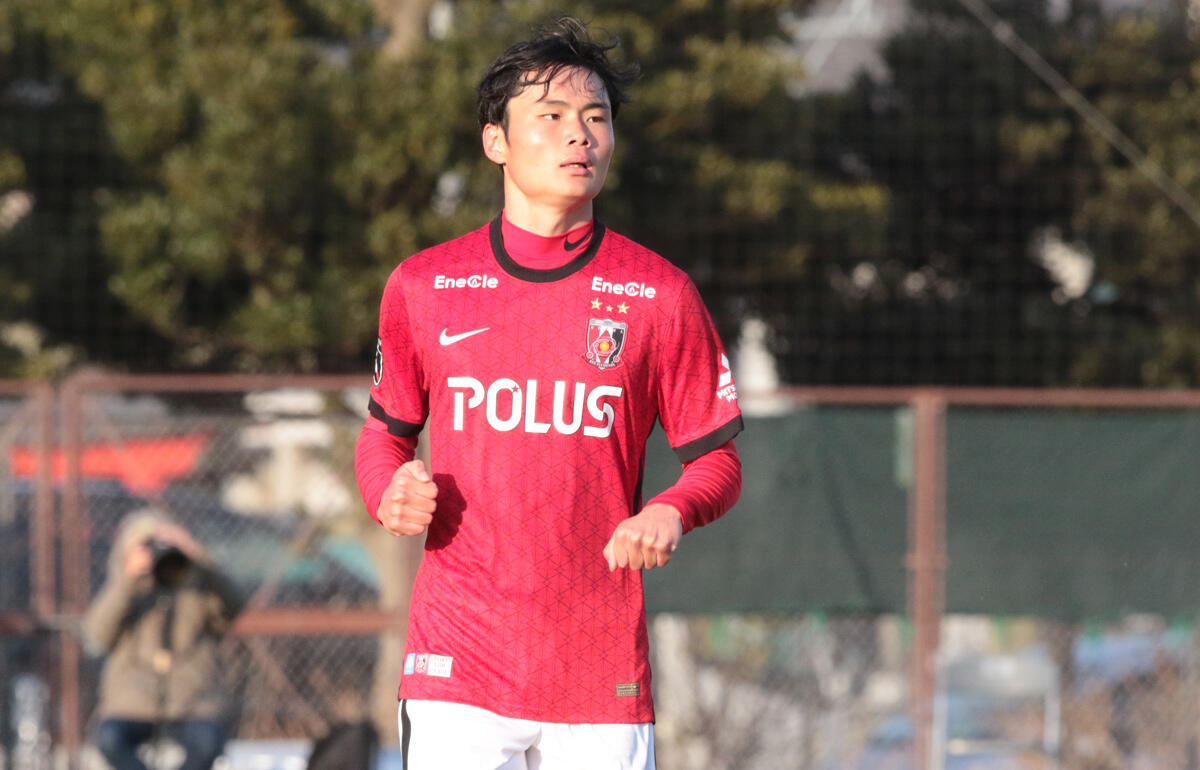 浦和がユース所属のdf工藤孝太とプロ契約 将来の通過点のひとつ 超ワールドサッカー