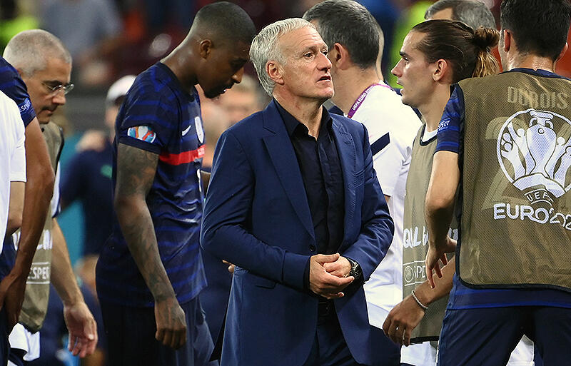 【ギフト】 サッカーフランス代表ディディエ・デシャンのユニフォーム ウェア