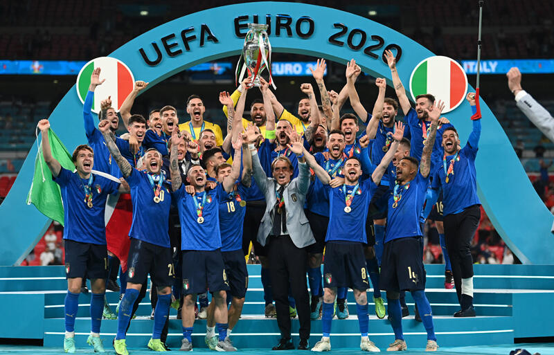 イタリアがイングランドとのpk戦を制して53年ぶり2度目の優勝 ユーロ 超ワールドサッカー