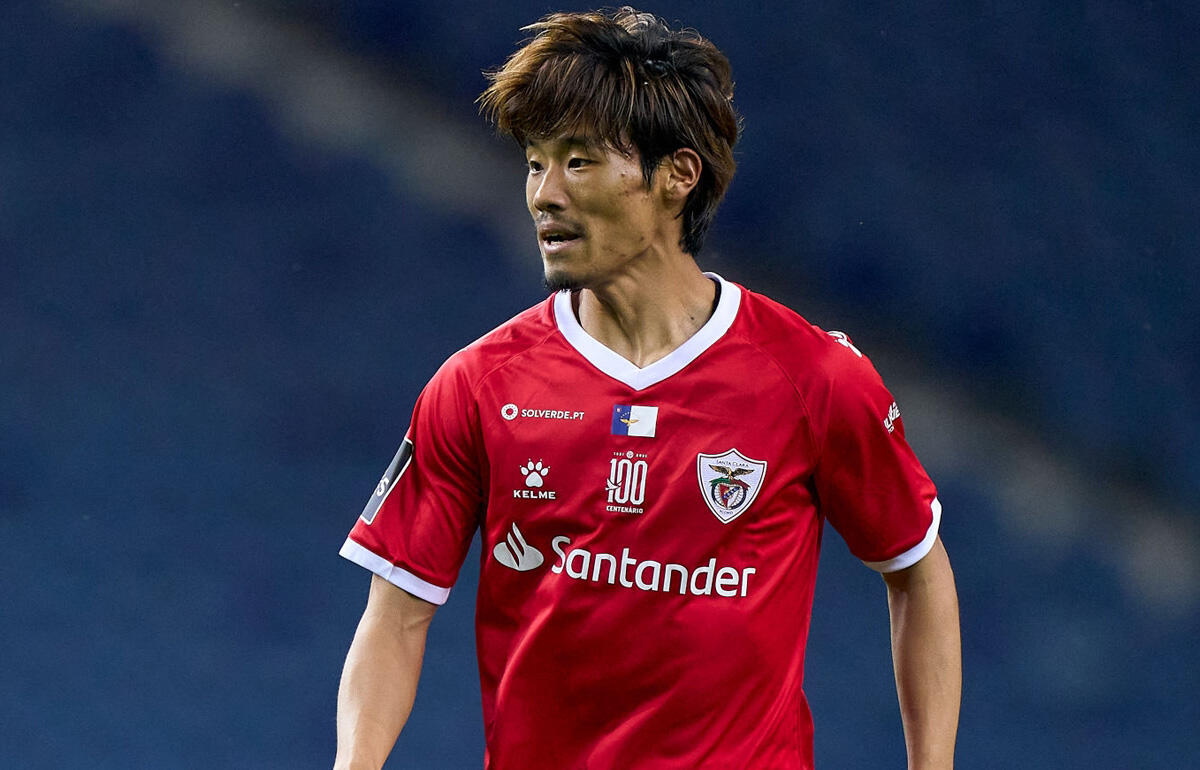 日本代表mf守田英正にサウジから移籍金約4億円のオファー 超ワールドサッカー