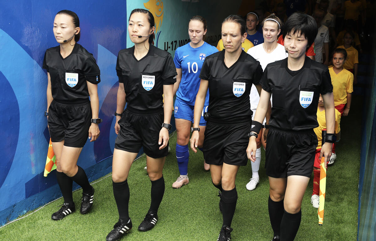 東京五輪のスウェーデン女子代表vsアメリカ女子代表を日本人審判団が担当 超ワールドサッカー