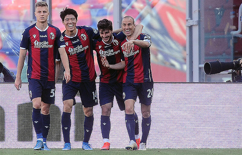 ボローニャ退団のパラシオがブレシアに加入 イタリアで初のセリエb挑戦 超ワールドサッカー