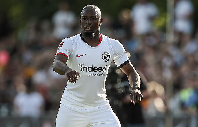 最速 フランクフルト サッカー 移籍