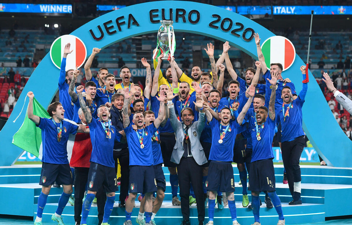 支給品イタリア代表キエーザ選手ワールドカップ予選ユニフォーム 